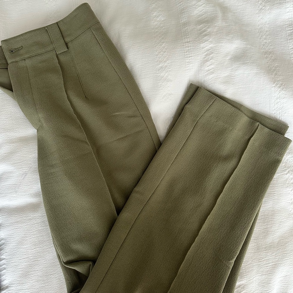 ZARA pants in size xs green